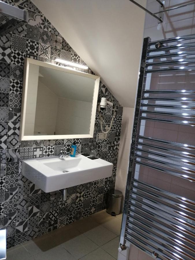 Hostal Cuentame Evolucion Auto Check In Burgo Zewnętrze zdjęcie